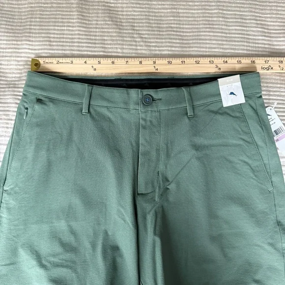 TOMMY BAHAMA CHIP SHOT SHORTS GOLF CASUAL DRESSY POCKET LIGHTWEIGHT GREEN NWT 32